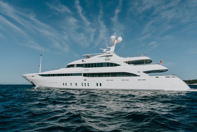Yacht Mediterráneo